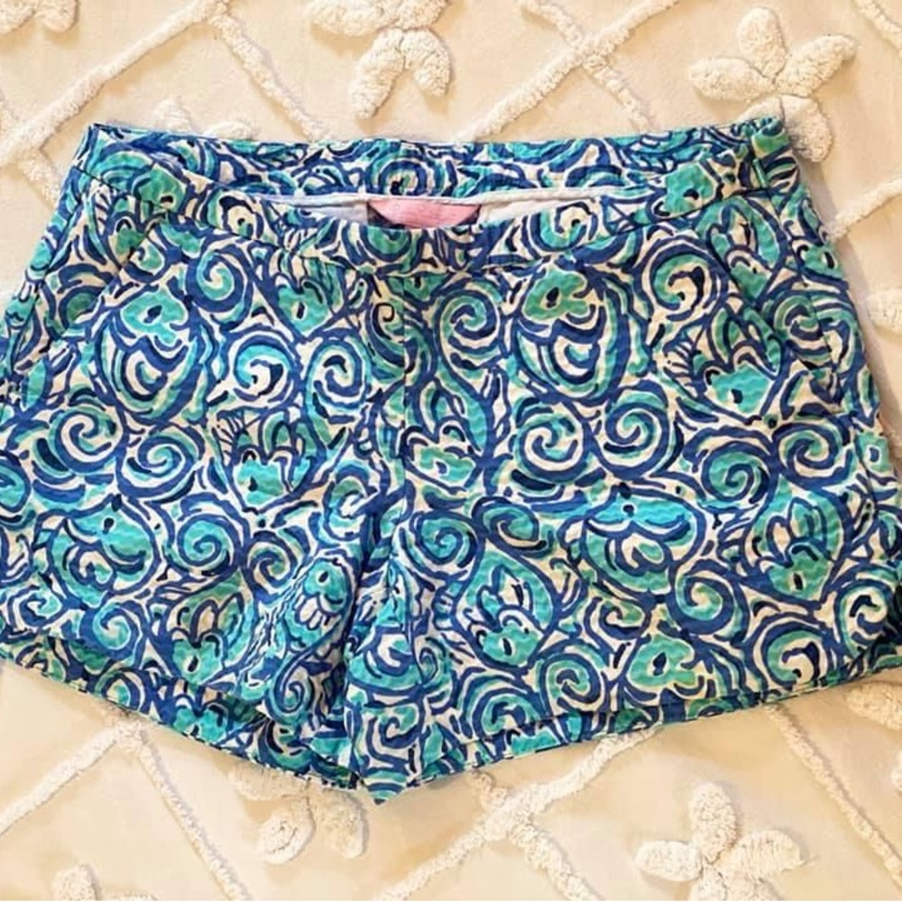 Lilly Pulitzer Adie Shorts in Blue Fish